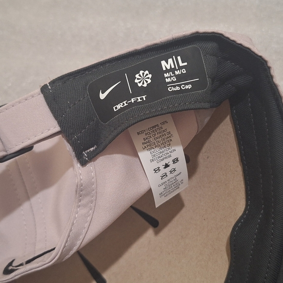 Nike Beige Club Cap - Picture 3 of 3